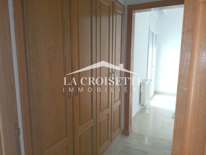 Appartement S+4 avec terrasse aux Berges du Lac 2